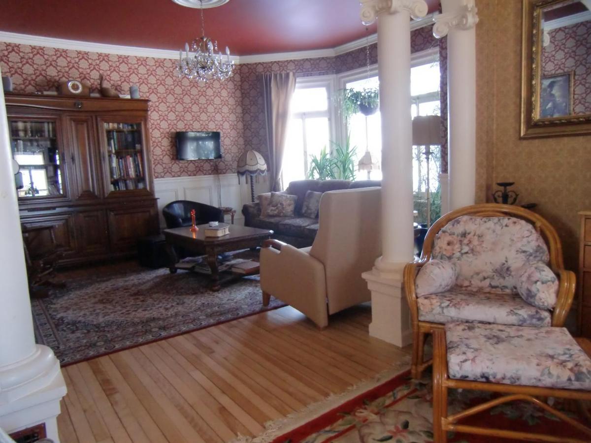 Auberge De Lotbiniere Bed & Breakfast エクステリア 写真